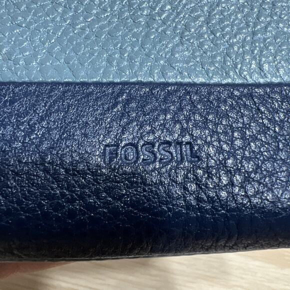 FOSSIL Authentic Palm Sized Bi-Fold Wallet Leather Credit Card Clutch - Picture 6 of 7